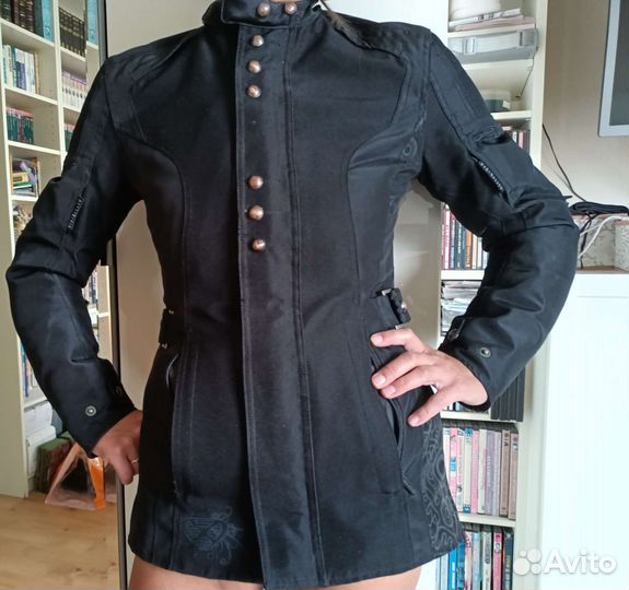 Мото экипировка (мото шлемы, мото боты, куртки)