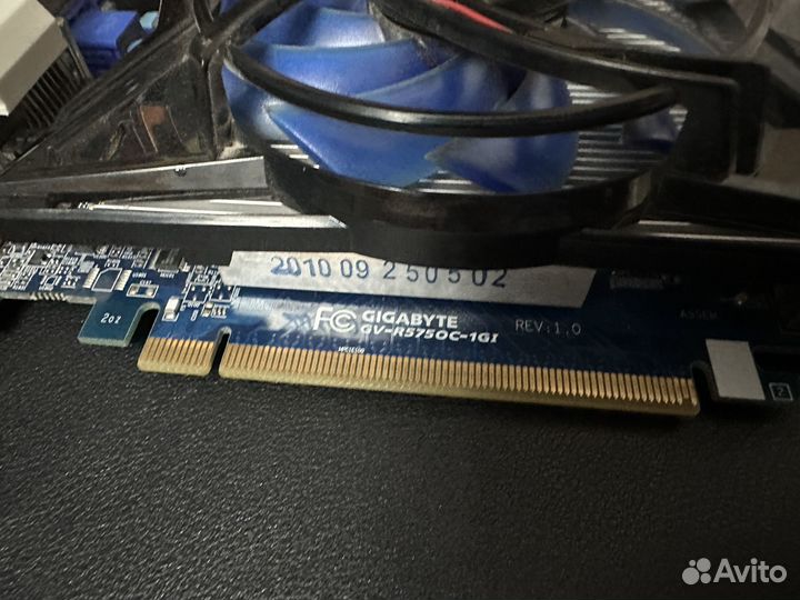 Видеокарта Gigabyte AMD Radeon HD 5750 1гб