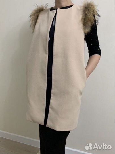 Жилет безрукавка