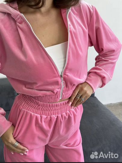 Велюровый костюм женский