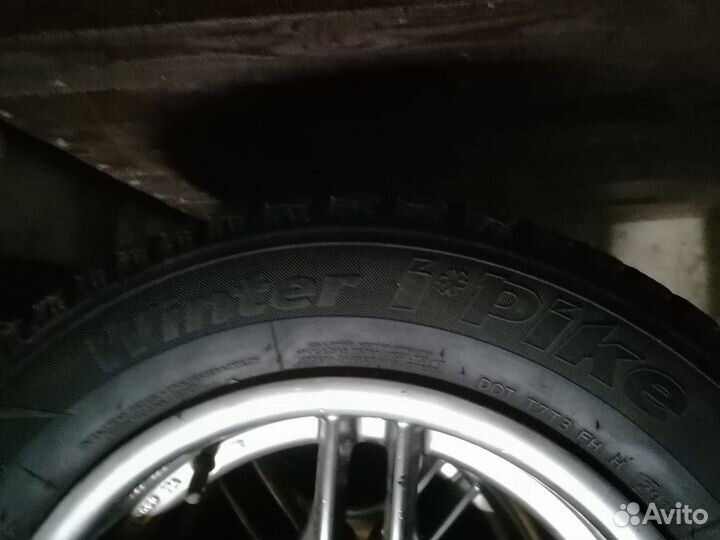 Hankook Winter I'Pike 215/65 R16 98T