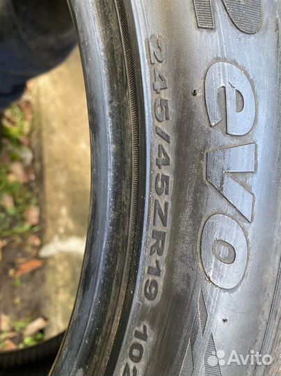 Hankook Ventus V12 Evo K110 245/40 R19