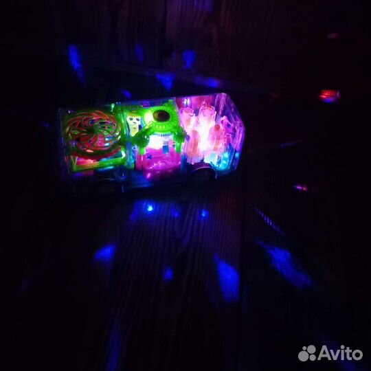 Детская игрушка автобус