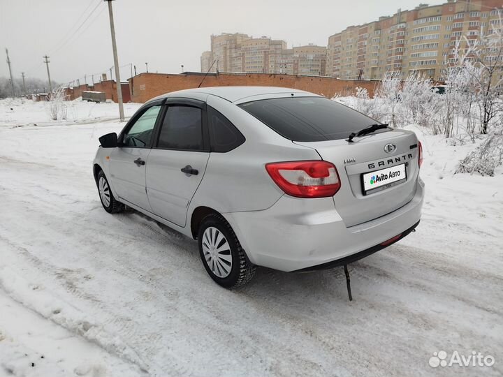 LADA Granta 1.6 МТ, 2015, 260 000 км