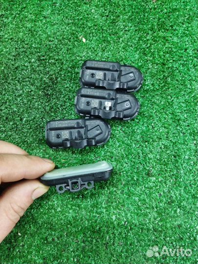 Датчик давления в шине Jeep Cherokee KL 231008-119