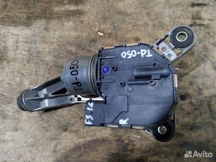 Моторчик стеклоочистителей правый Ford Focus III 2