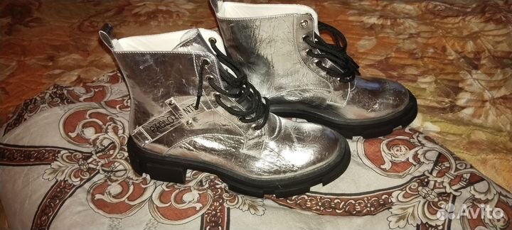 Ботинки осенние,женские, новые