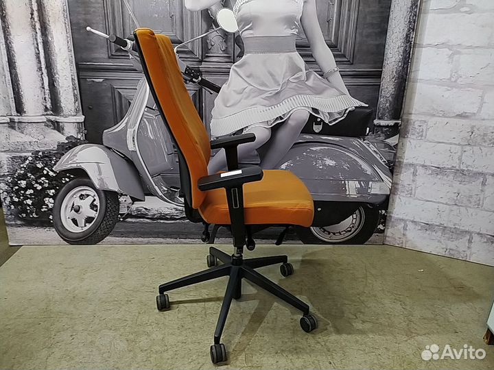 Кресло офисное dauphin бу 12-406