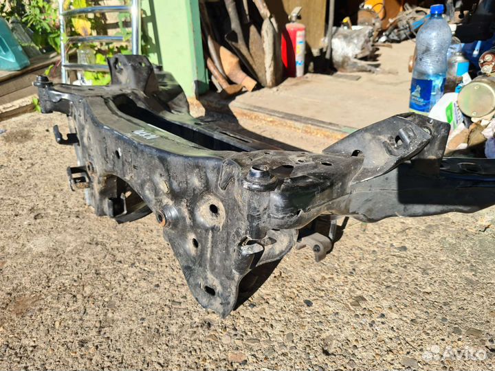 Подрамник задний Nissan X Trail T32 2015