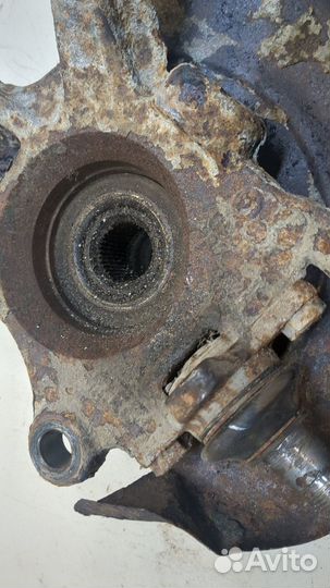 Ступица (кулак, цапфа) Volkswagen Transporter 4, 1995