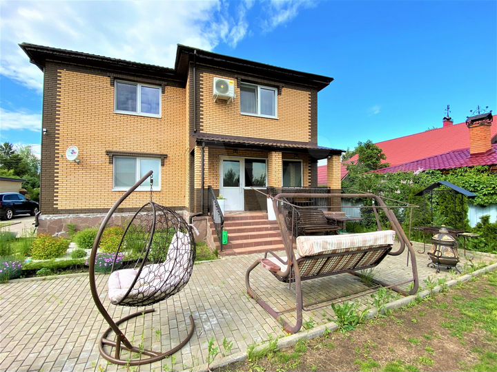 Коттедж 185 м² на участке 16 сот.