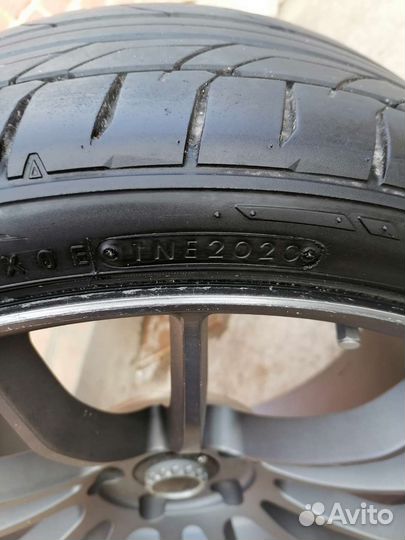 Nitto NT555 225/35 R19 19E