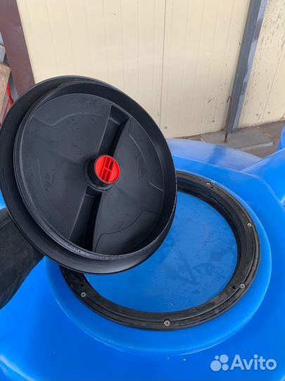 Пластиковая ёмкость/Бак вертикальная 2000 литров