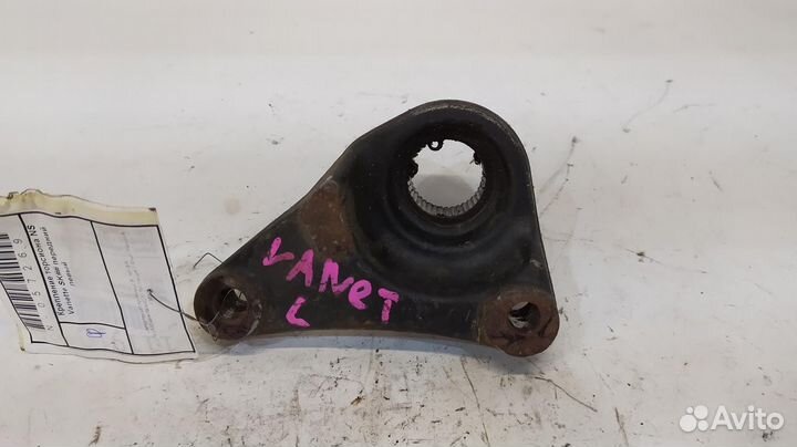 Крепление торсиона nissan vanette