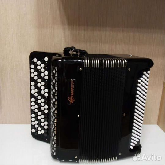 Готово-выборный баян Юпитер 2