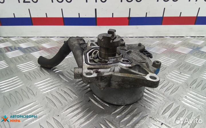 Насос вакуумный Kia Sorento 2 2011