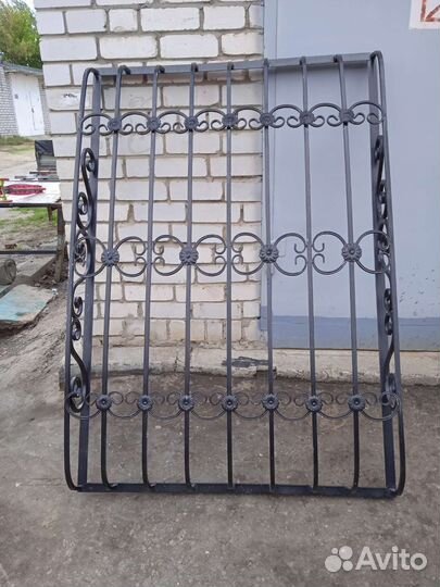 Кованые решетки на окна