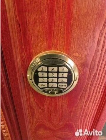 Сейф оружейный с броне стеклом 