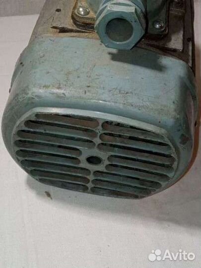 Электродвигатель асинхронный бу