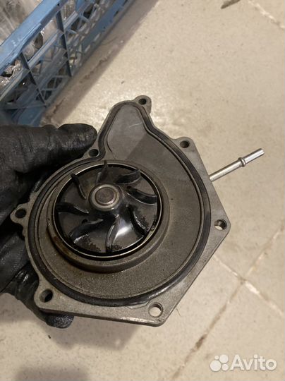 Помпа Audi A6 C7 cgwb 06E121018