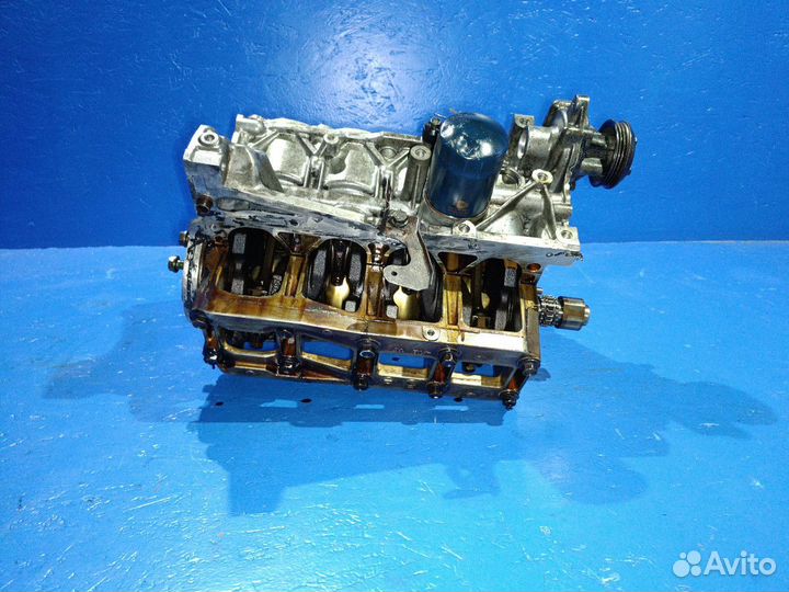 Б/У Б/У Блок цилиндров (низ двигателя) Nissan N