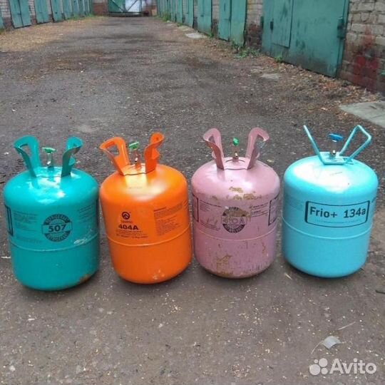 Пустые баллоны из под фреона