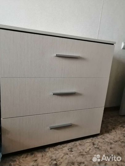 Продам спальный гарнитур