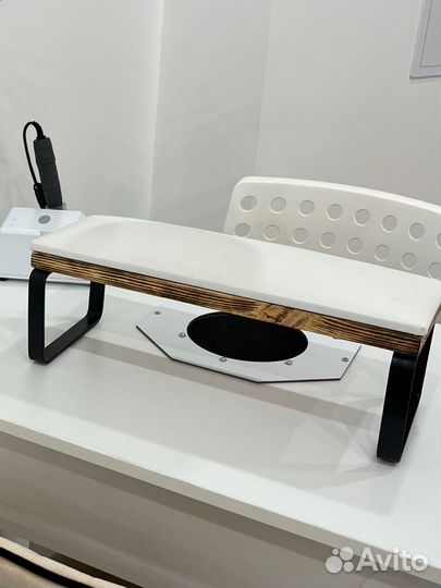 Маникюрная подставка для рук