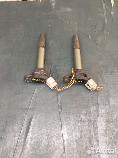 Катушка зажигания Toyota Avensis Авенсис Т27 2.0