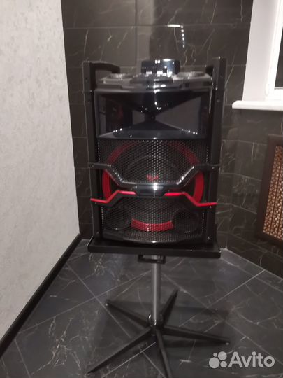 Музыкальная система LG OM 5540 330 ватт