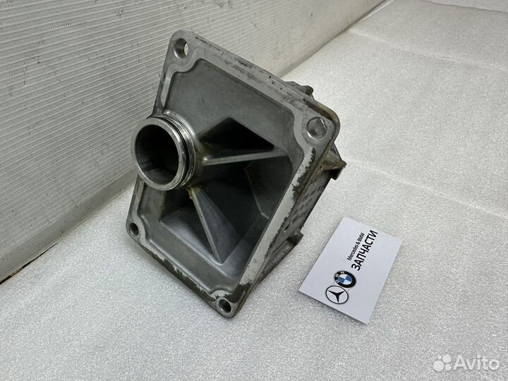 Опорный кронштейн редуктора BMW 31507568711