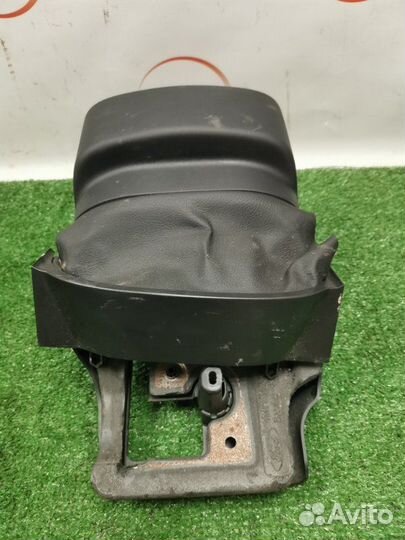 Пластик подрулевой Ford Focus 2 универсал 1.6 hwda