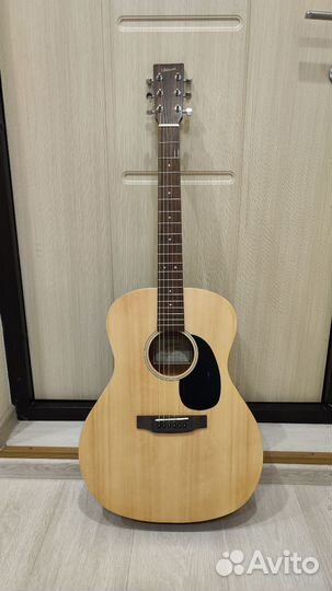 Акустическая гитара