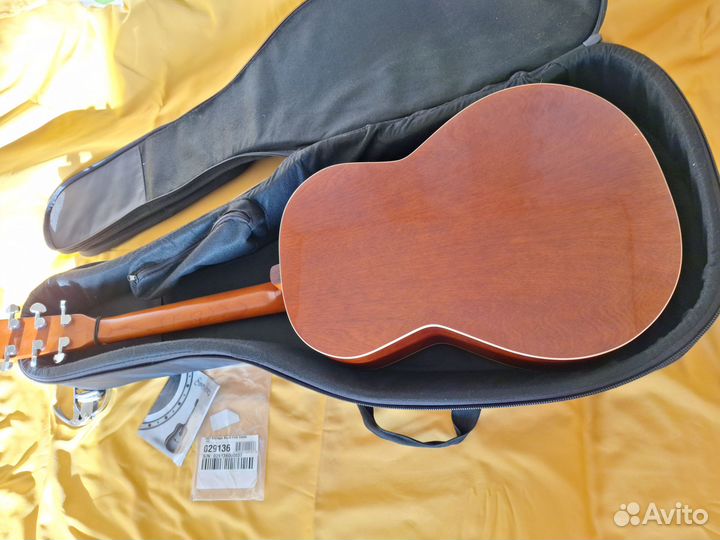 Акустика Simon and Patrick Folk Cedar HG Канада