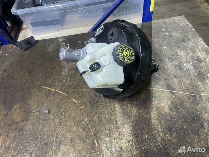 Вакуумный усилитель тормозов на Мерседес w212