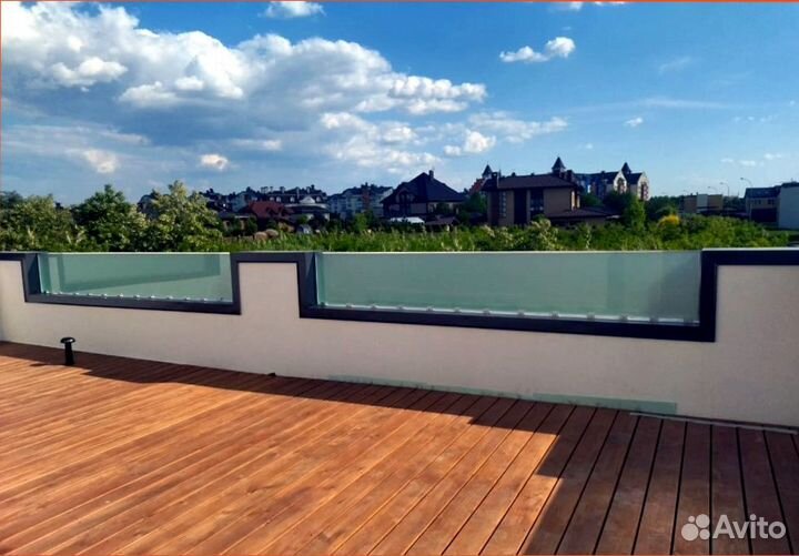 Балконные ограждения из закаленного стекла