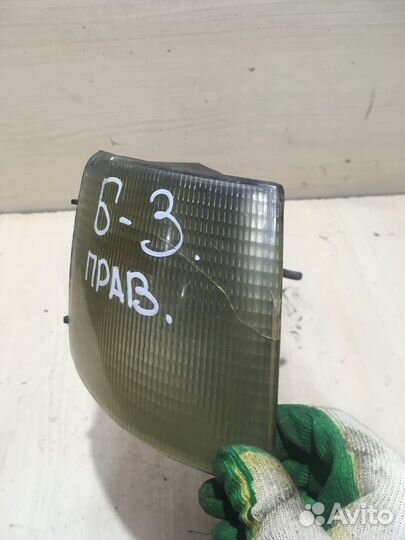 Повторитель поворота правый Фольксваген пассат Б3