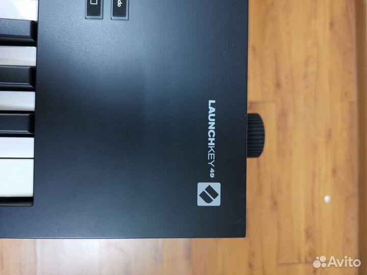 Midi-клавиатура 49 Novation Launchkey 49 MK3