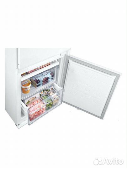 Встраиваемый холодильник Samsung BRB26600FWW