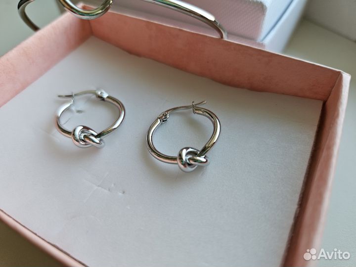 Браслет, серьги узел