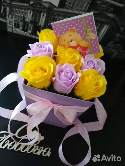 Яркие букеты из мыльных роз