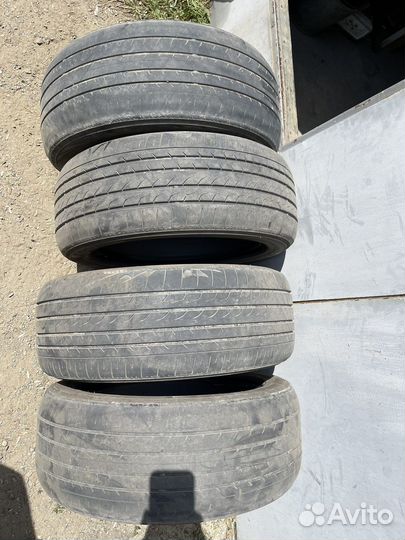 Yokohama BluEarth RV-02 215/55 R17 94V