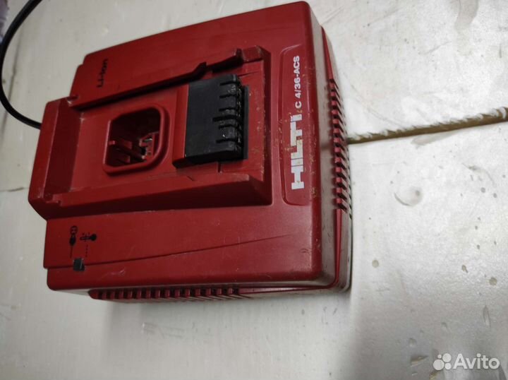 Зарядное устройство для инструмента hilti