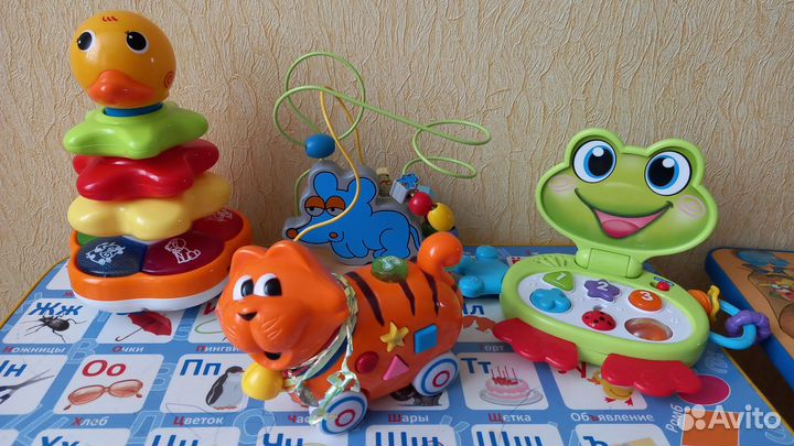 Развивающие игрушки пакетом