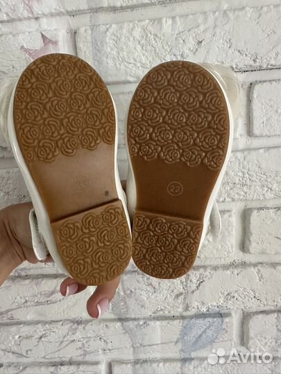 Туфли для девочки 22 размер