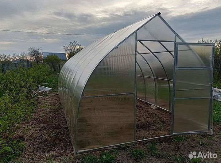 Теплица из Поликарбоната