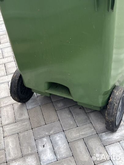 Контейнер для мусора 370 литров/170 кг б/у чистый