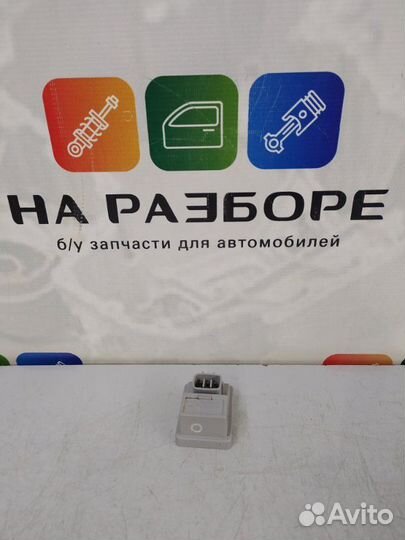 Реле стеклоочистителя Toyota Land Cruiser 200