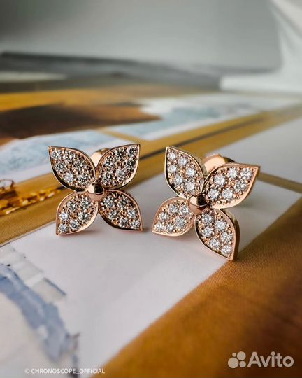 Серьги Louis Vuitton Star Blossom Stud