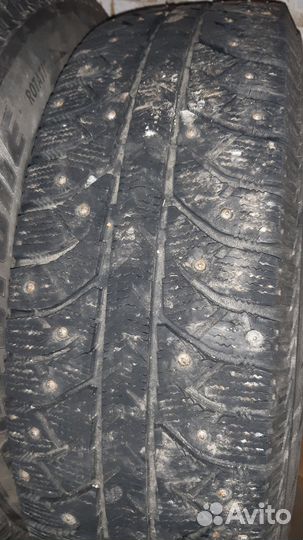 Bridgestone Ice Cruiser 7000 215/70 R16 100